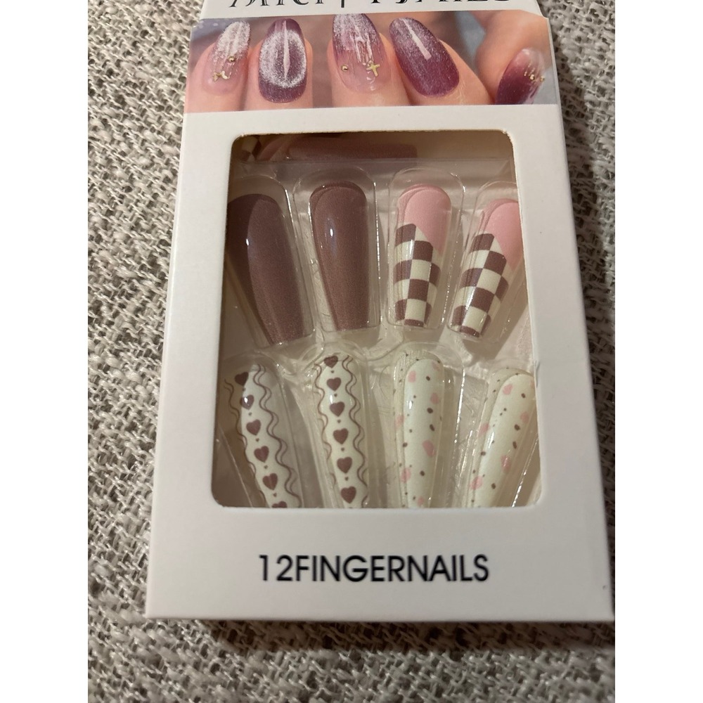 nails‎ - Picture 2 of 4